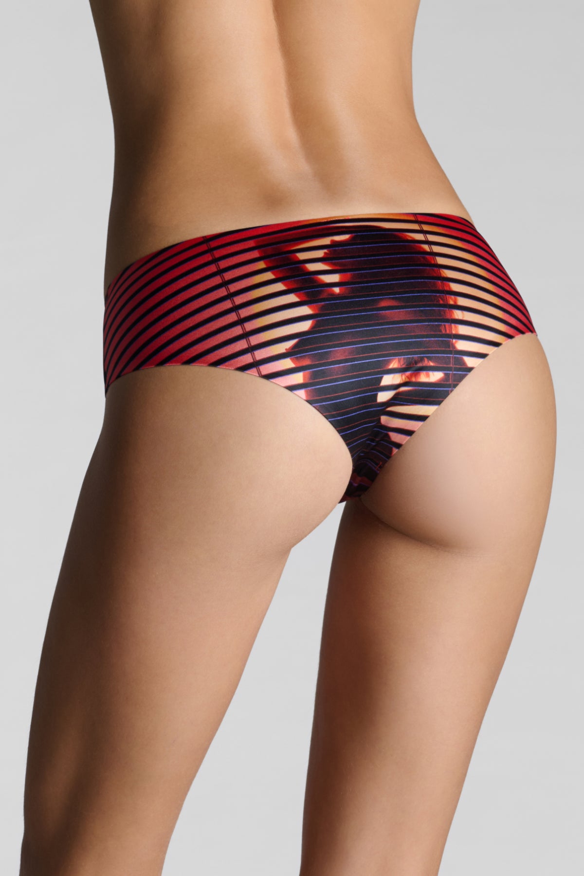 Hipster Panty - Look At Me - Comic Strip